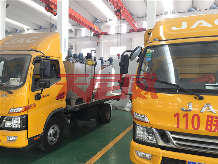 車(chē)載式污泥脫水機(jī)